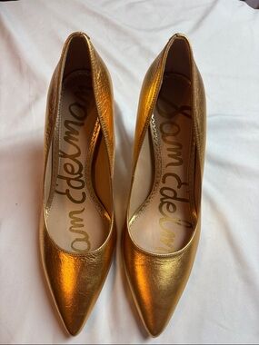 Sam Edelman Metallic Gold Pointed Toe Heels
